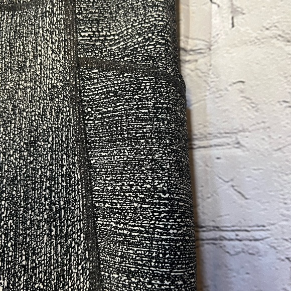 LULULEMON Tight Stuff 7/8 Tight II - Picture 11 of 15